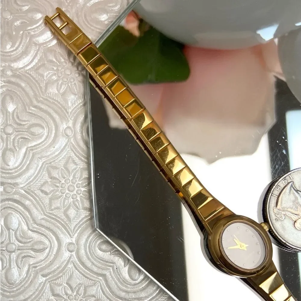 Vintage Elgin Gold-Tone Black Dial Dainty Dress Watch